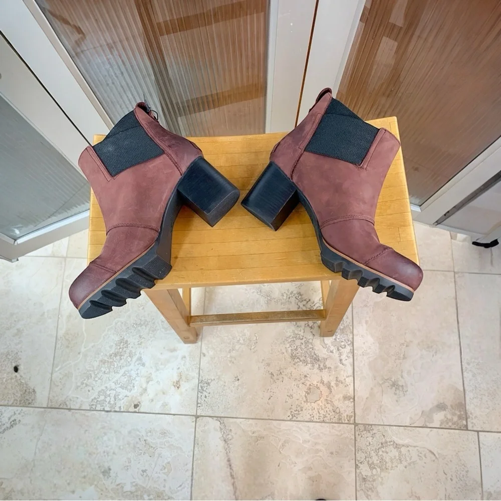 Sorel Women's Burgundy Addington Chelsea Ankle Boots - Picture 4 of 16